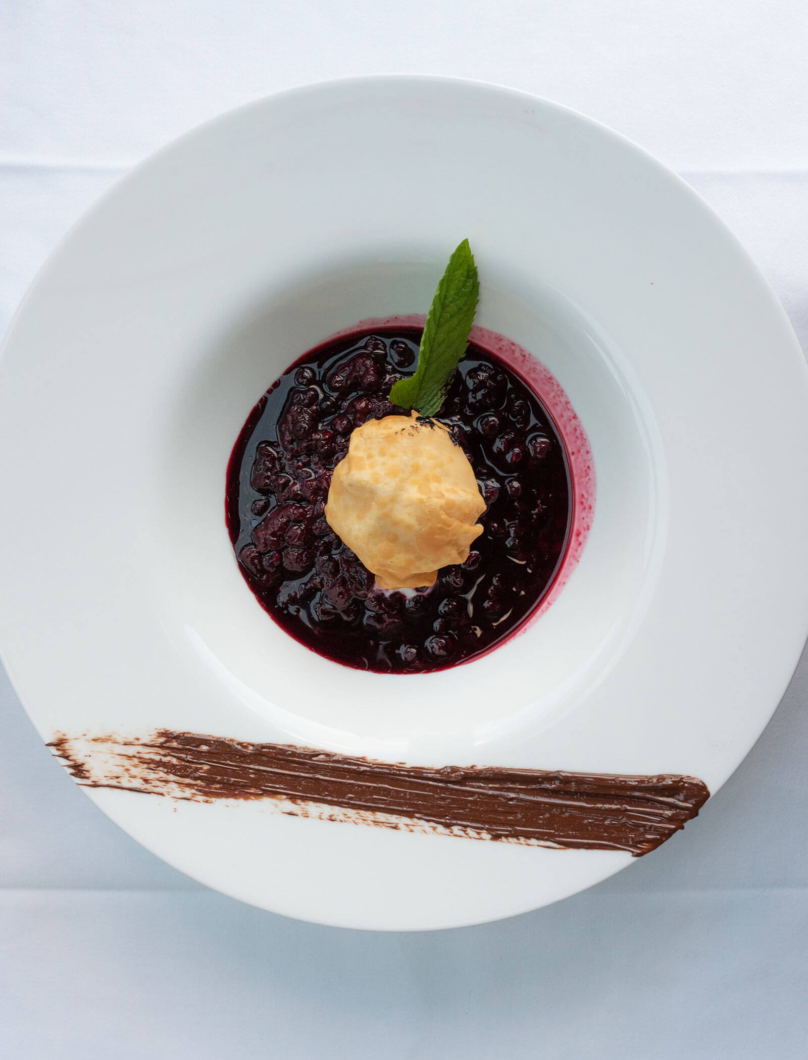 Dessert plate with cranberries - Berghotel Alpenfrieden